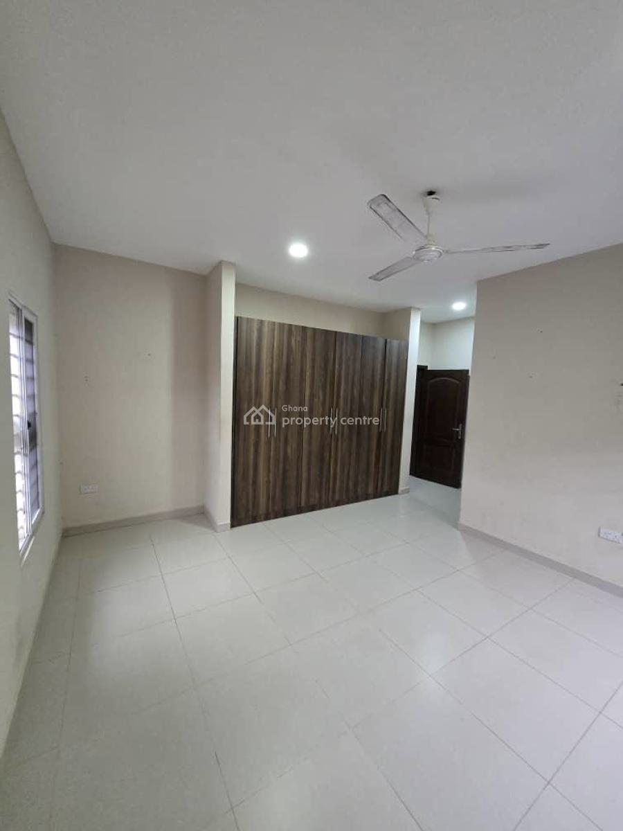 3 Bedrooms at Pokuase Canada Junction, Ablekuma Highway Canada Junction, Pokuase (pokoasi), Ga West Municipal, Accra, Detached Bungalow for Sale