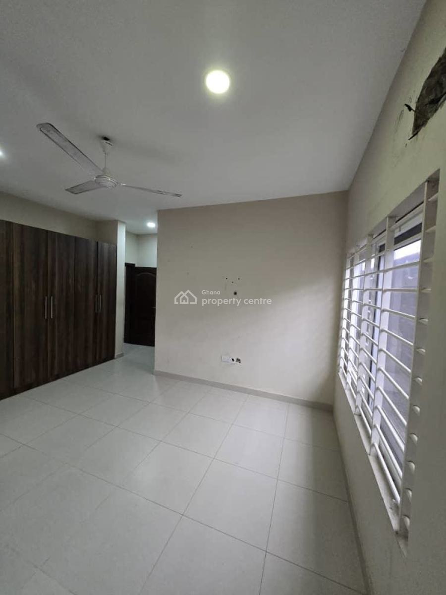 3 Bedrooms at Pokuase Canada Junction, Ablekuma Highway Canada Junction, Pokuase (pokoasi), Ga West Municipal, Accra, Detached Bungalow for Sale