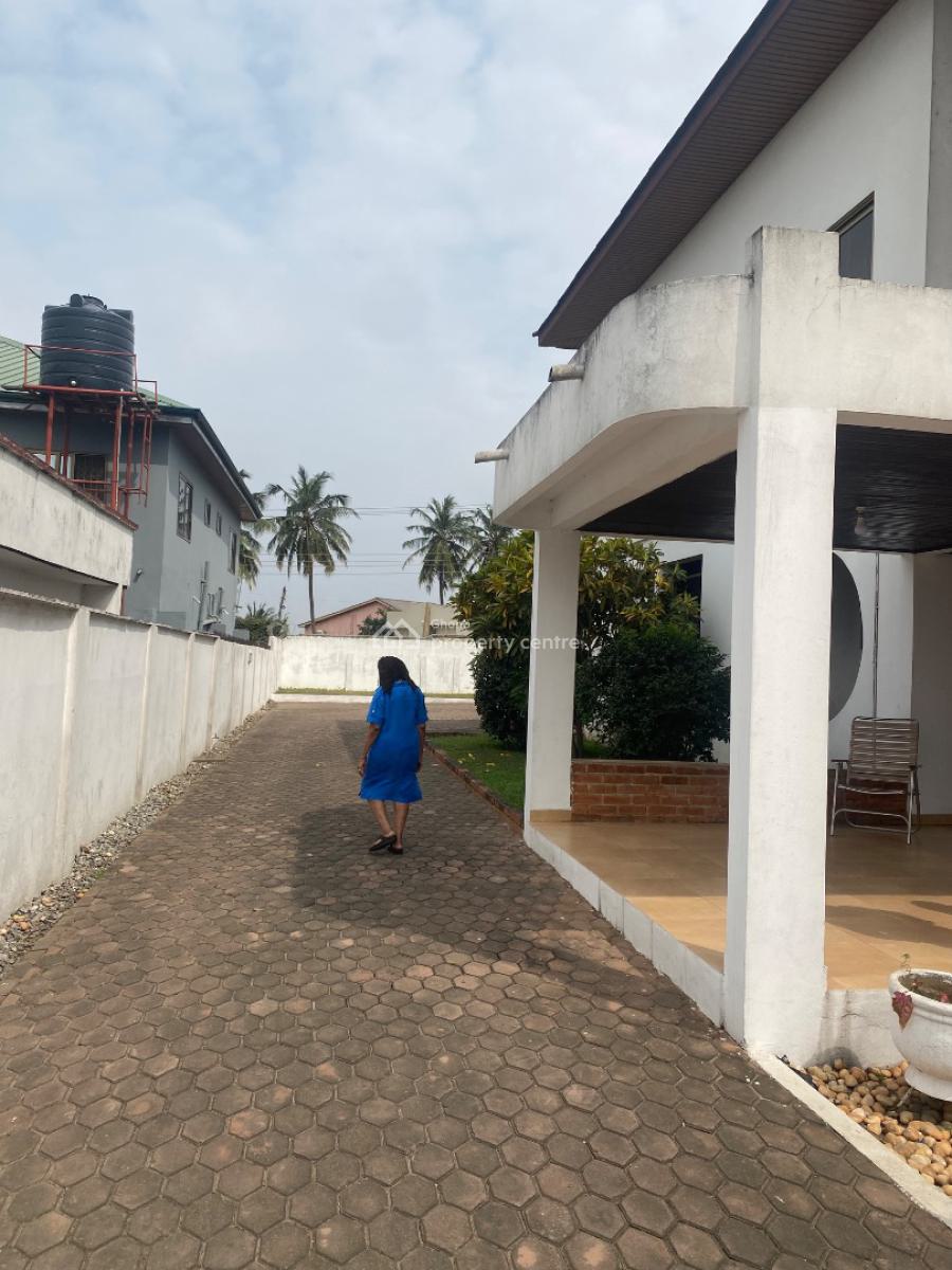 6 Bedrms on 2 Plots at Achimota  Main Road, Cfc Estate Main Road Side, Achimota, Accra, Detached Duplex for Sale