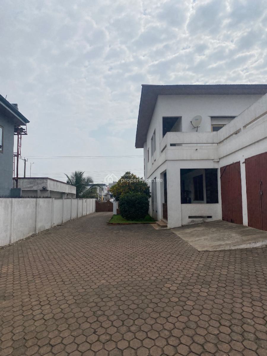 6 Bedrms on 2 Plots at Achimota  Main Road, Cfc Estate Main Road Side, Achimota, Accra, Detached Duplex for Sale