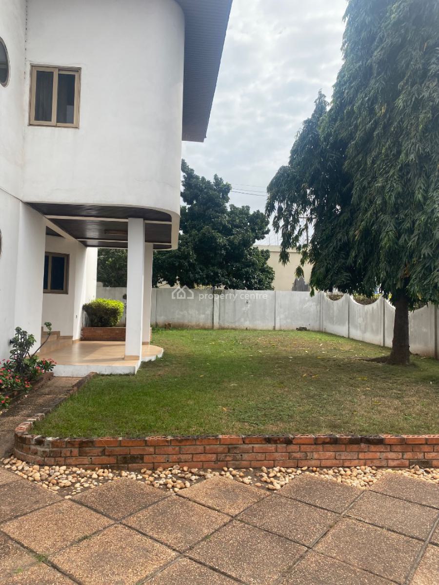 6 Bedrms on 2 Plots at Achimota  Main Road, Cfc Estate Main Road Side, Achimota, Accra, Detached Duplex for Sale