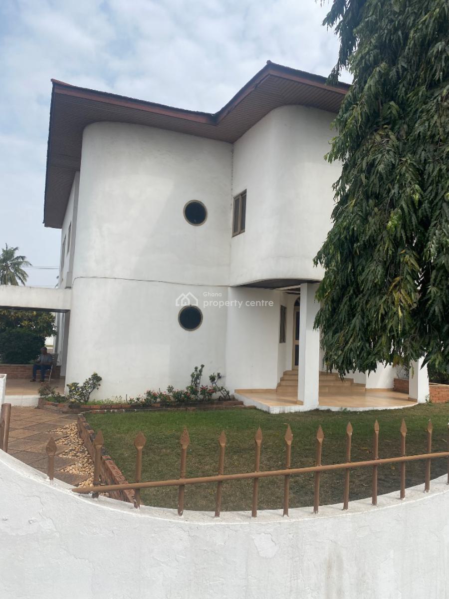 6 Bedrms on 2 Plots at Achimota  Main Road, Cfc Estate Main Road Side, Achimota, Accra, Detached Duplex for Sale