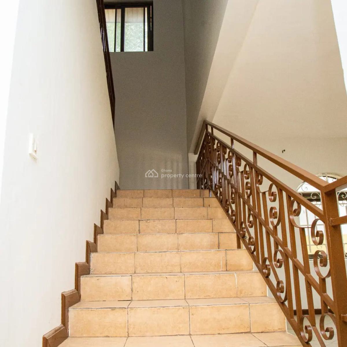 4 Bedroom House at Oyarifa, Kuottam Estate, Oyarifa, La Nkwantanang Madina Municipal, Accra, House for Sale