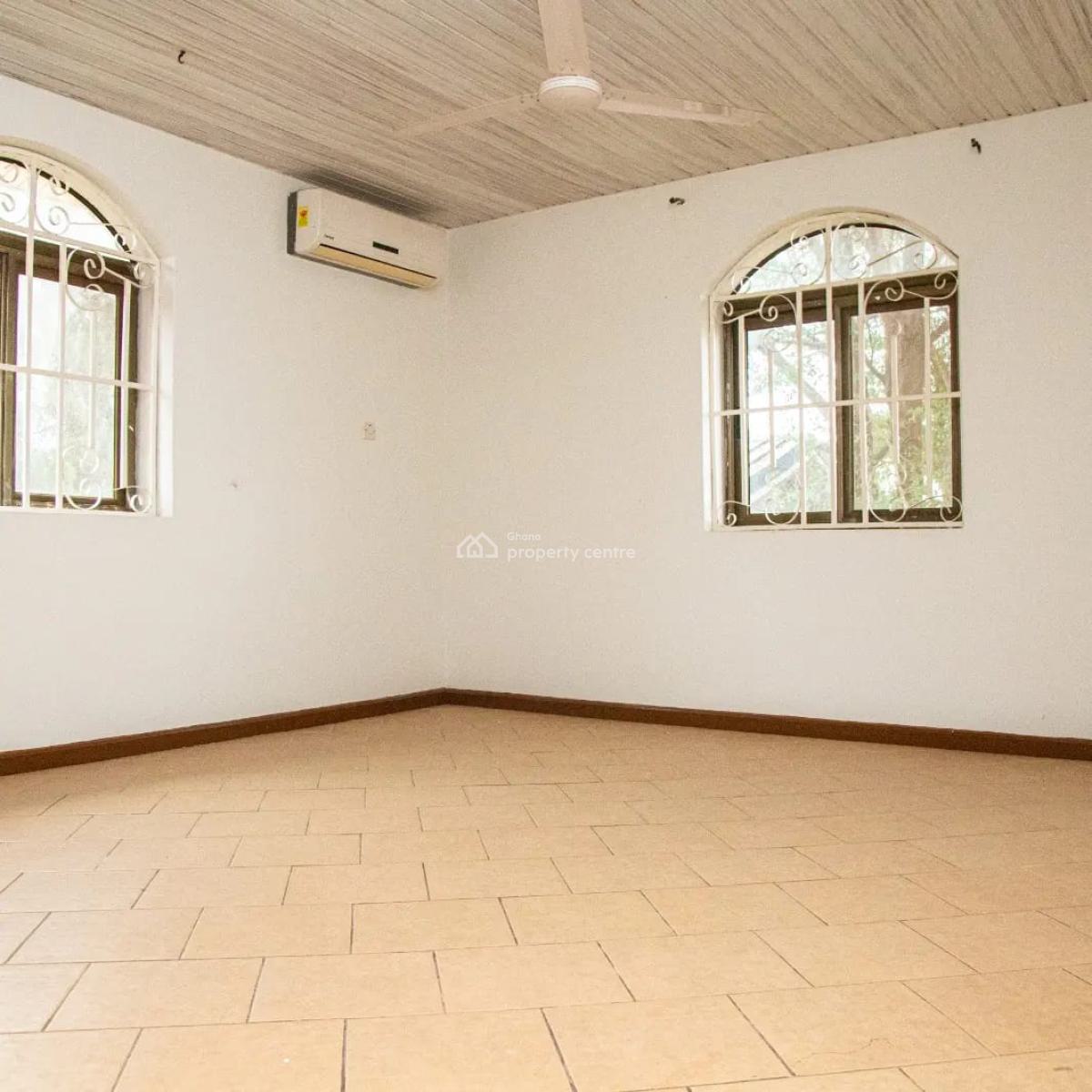 4 Bedroom House at Oyarifa, Kuottam Estate, Oyarifa, La Nkwantanang Madina Municipal, Accra, House for Sale