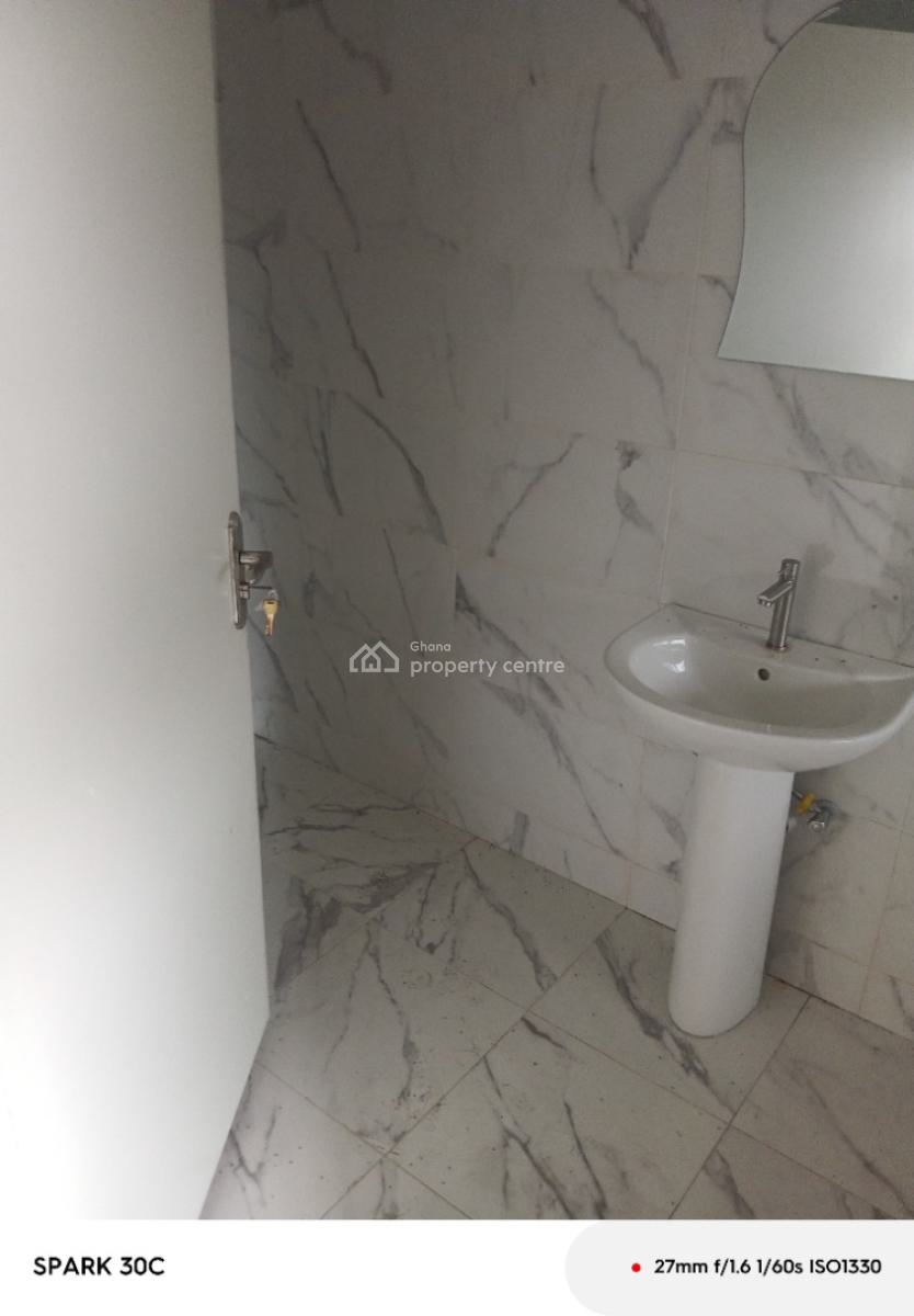 3 Bedroom House, Oyarefa, Oyarifa, La Nkwantanang Madina Municipal, Accra, Semi-detached Bungalow for Rent