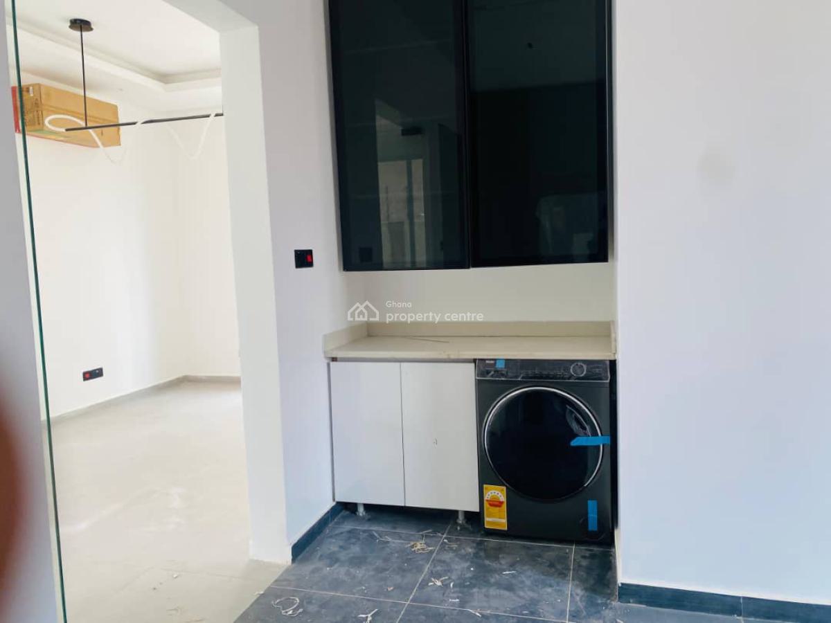 Oyarifa 5 Bdrms House, Crossing, Oyarifa, La Nkwantanang Madina Municipal, Accra, House for Sale