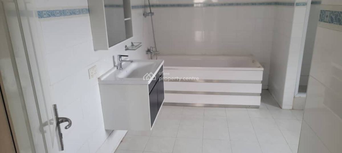Beautiful 6 Bedroom House, 12, Community 17, Tema, Accra, House for Rent