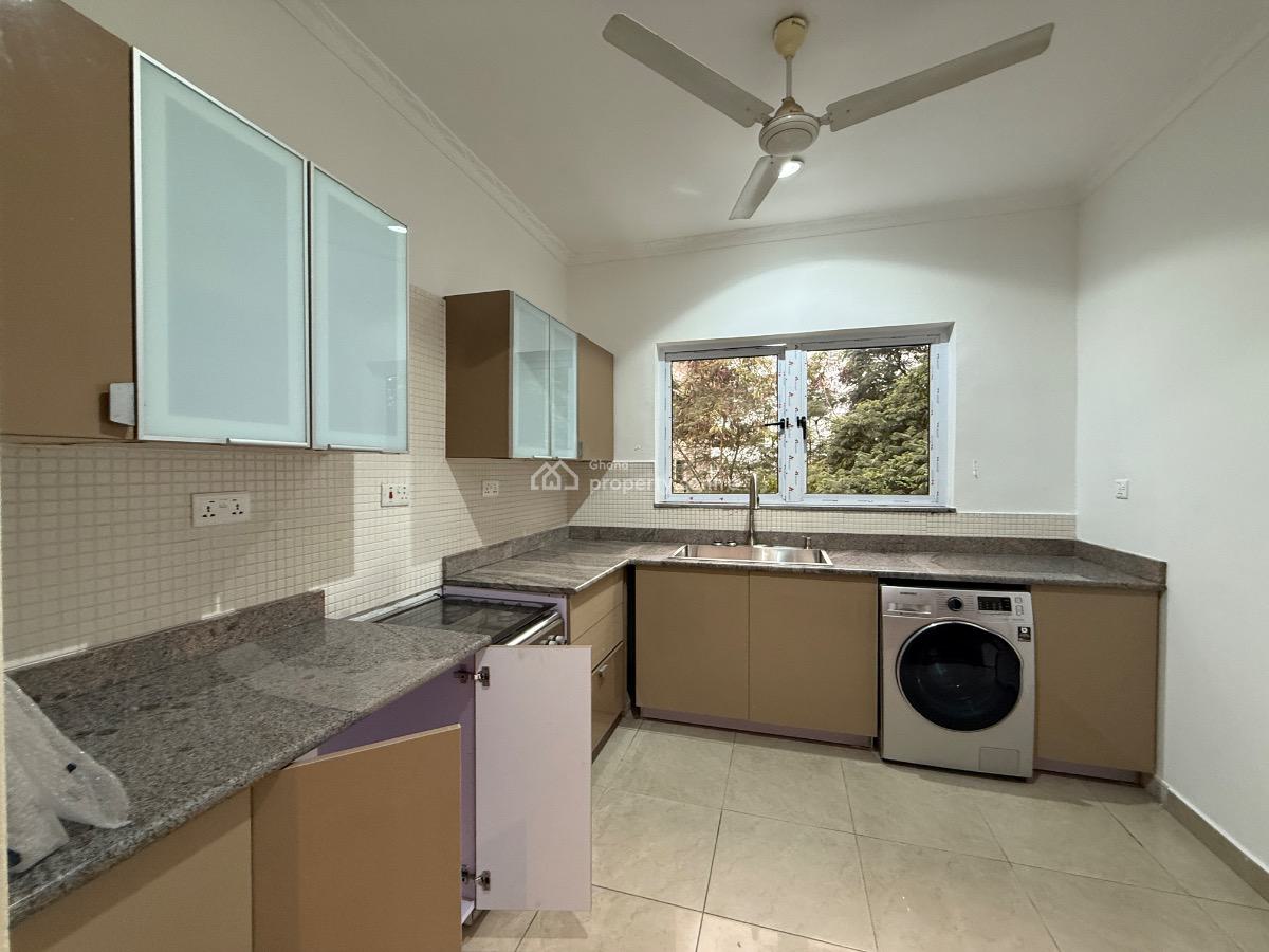 Serviced 2 Bedroom Apartment with Swimming Pool, Cantonments, Accra, Apartment for Rent