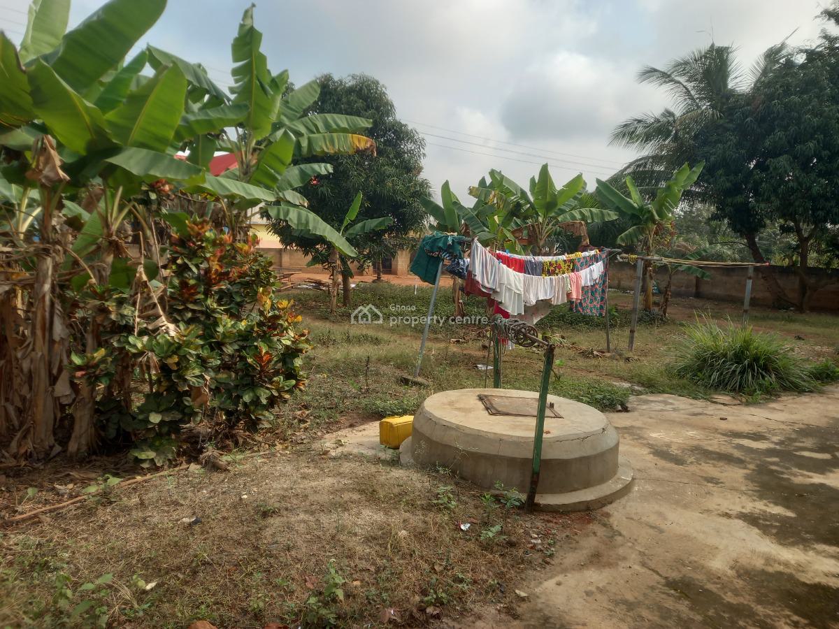 4 Bedrooms, Ofoase, Near Twedie. on Kwadaso Road., Kumasi Metropolitan, Ashanti, House for Sale