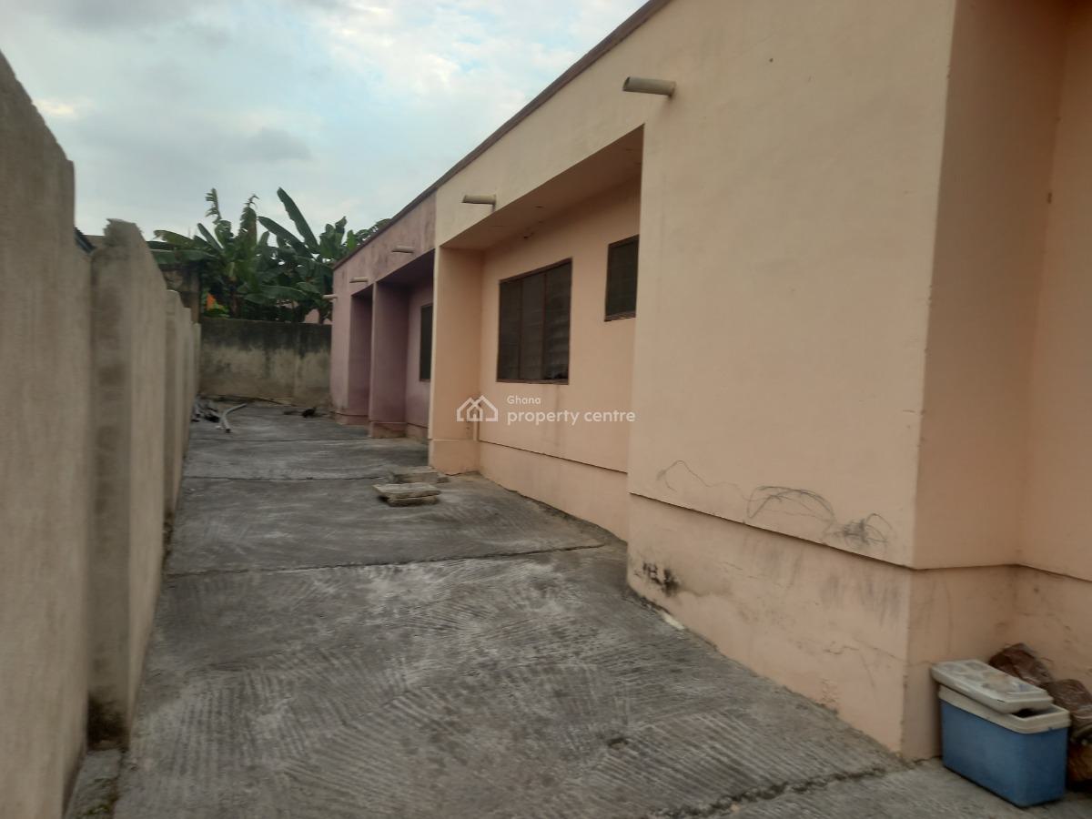6 Bedrooms, Duase New Site, Near Buokrom Estate Junction., Kumasi Metropolitan, Ashanti, House for Sale