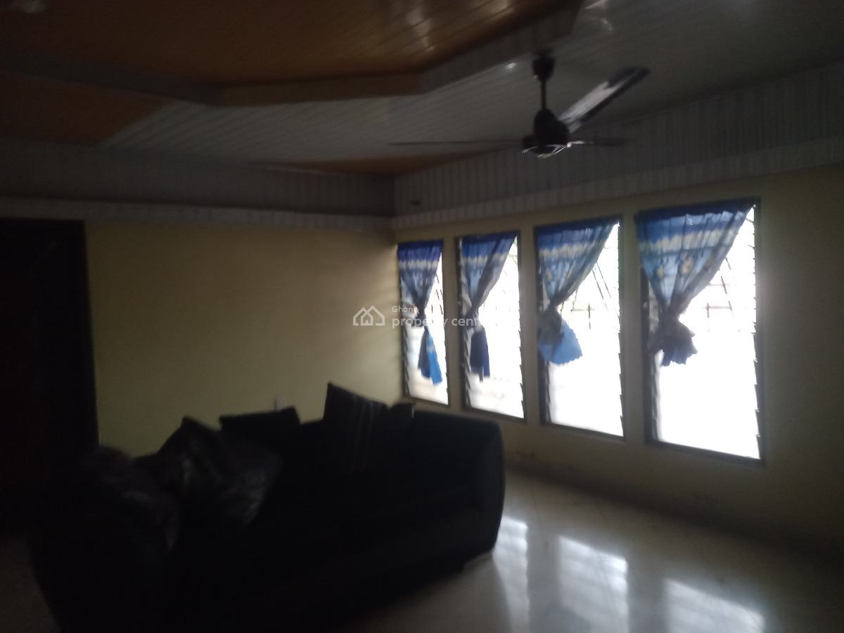 6 Bedrooms, Duase New Site, Near Buokrom Estate Junction., Kumasi Metropolitan, Ashanti, House for Sale