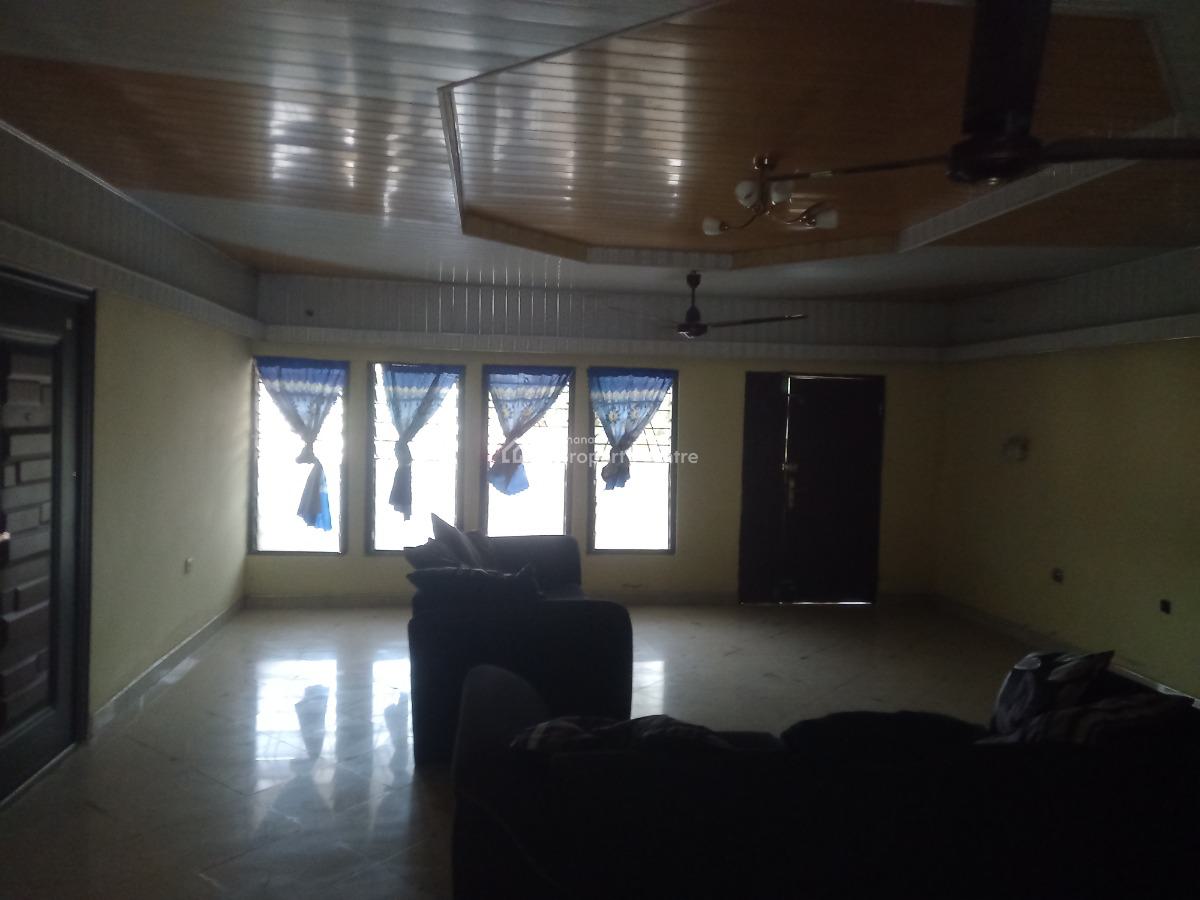 6 Bedrooms, Duase New Site, Near Buokrom Estate Junction., Kumasi Metropolitan, Ashanti, House for Sale
