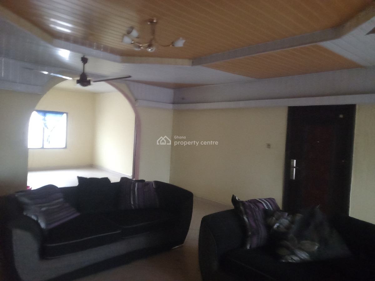 6 Bedrooms, Duase New Site, Near Buokrom Estate Junction., Kumasi Metropolitan, Ashanti, House for Sale