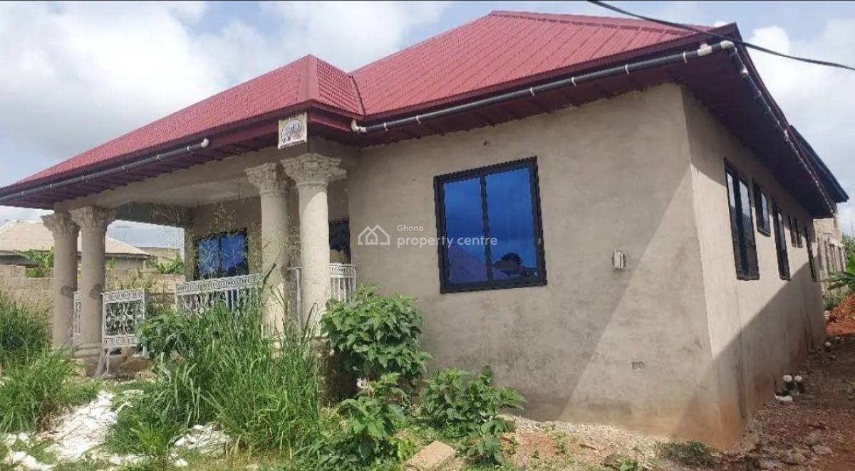 4 Bedrooms, Asuofia Kokoben, on Abrepo Road., Kumasi Metropolitan, Ashanti, House for Sale