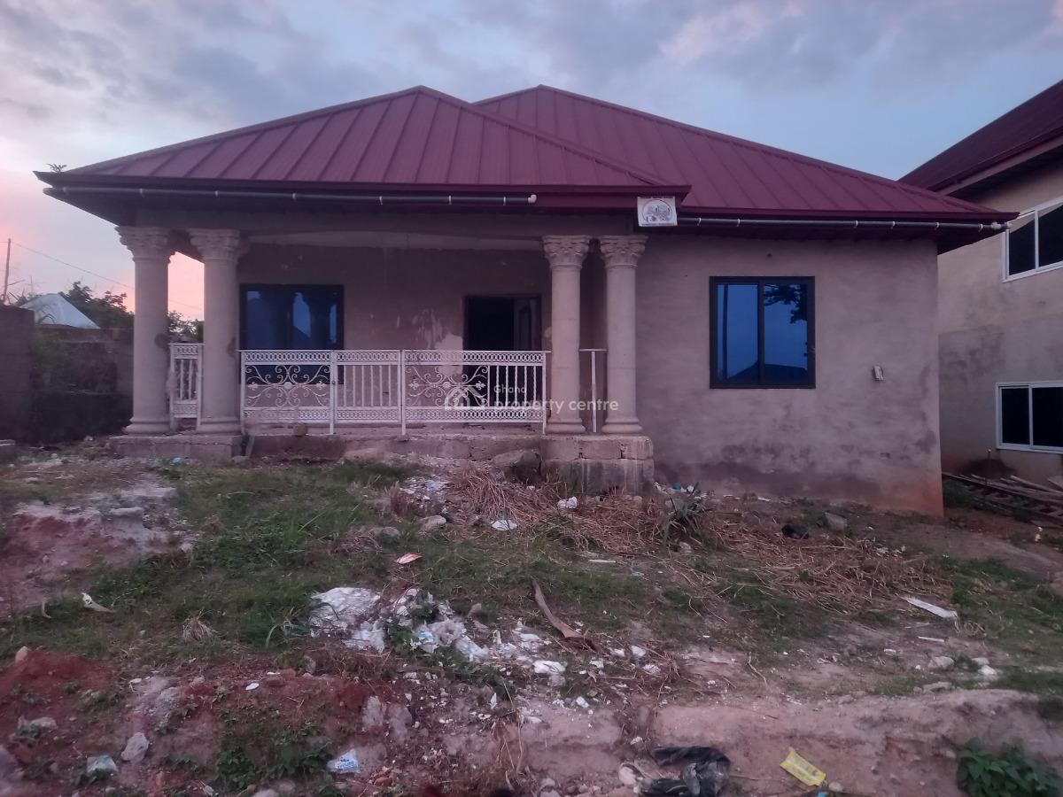 4 Bedrooms, Asuofia Kokoben, on Abrepo Road., Kumasi Metropolitan, Ashanti, House for Sale