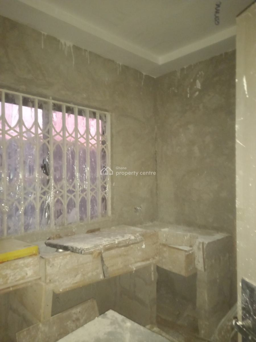 4 Bedrooms, Asuofia Kokoben, on Abrepo Road., Kumasi Metropolitan, Ashanti, House for Sale