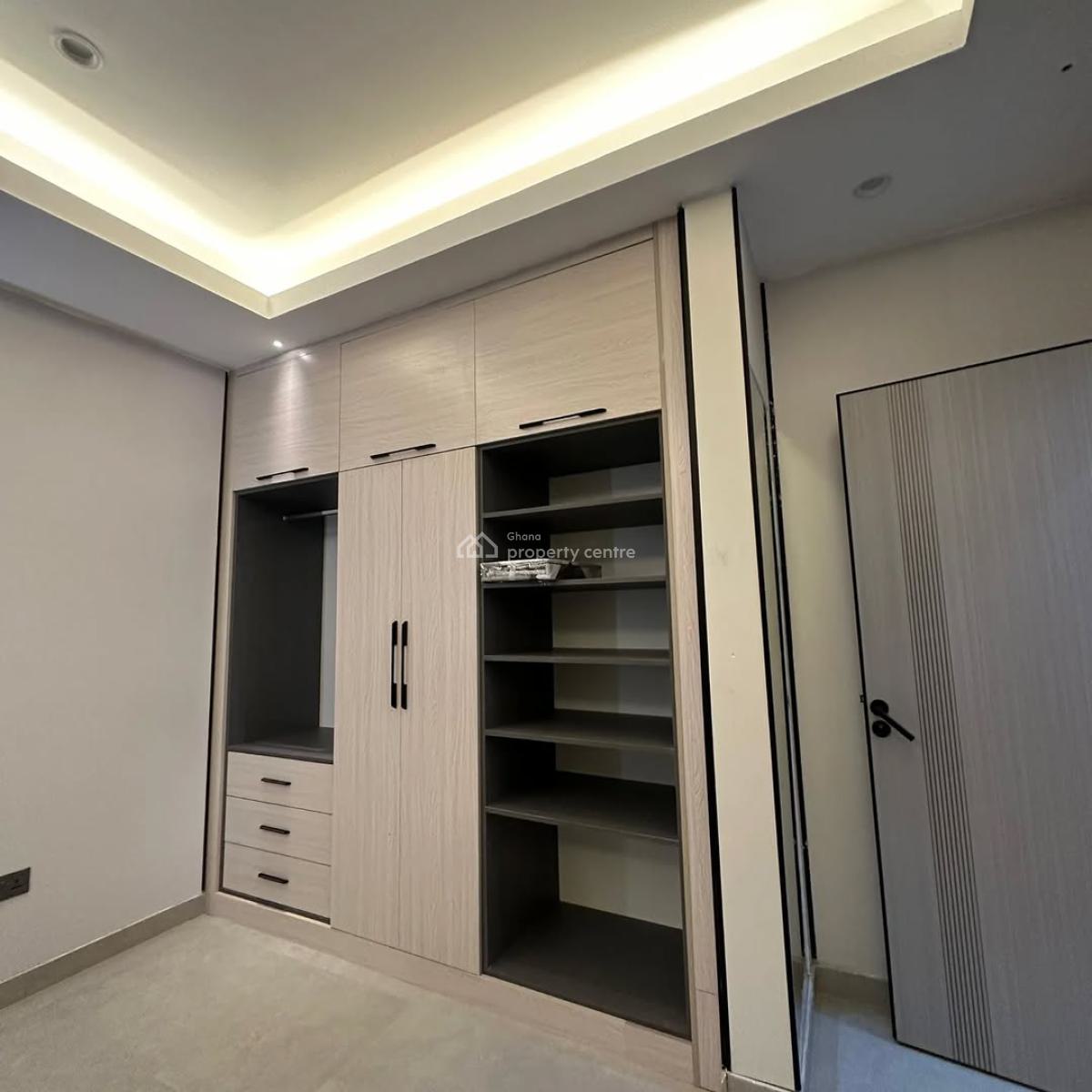 Executive Fully Furnished 1&2 Bedrooms, East Legon, Accra, Apartment for Sale