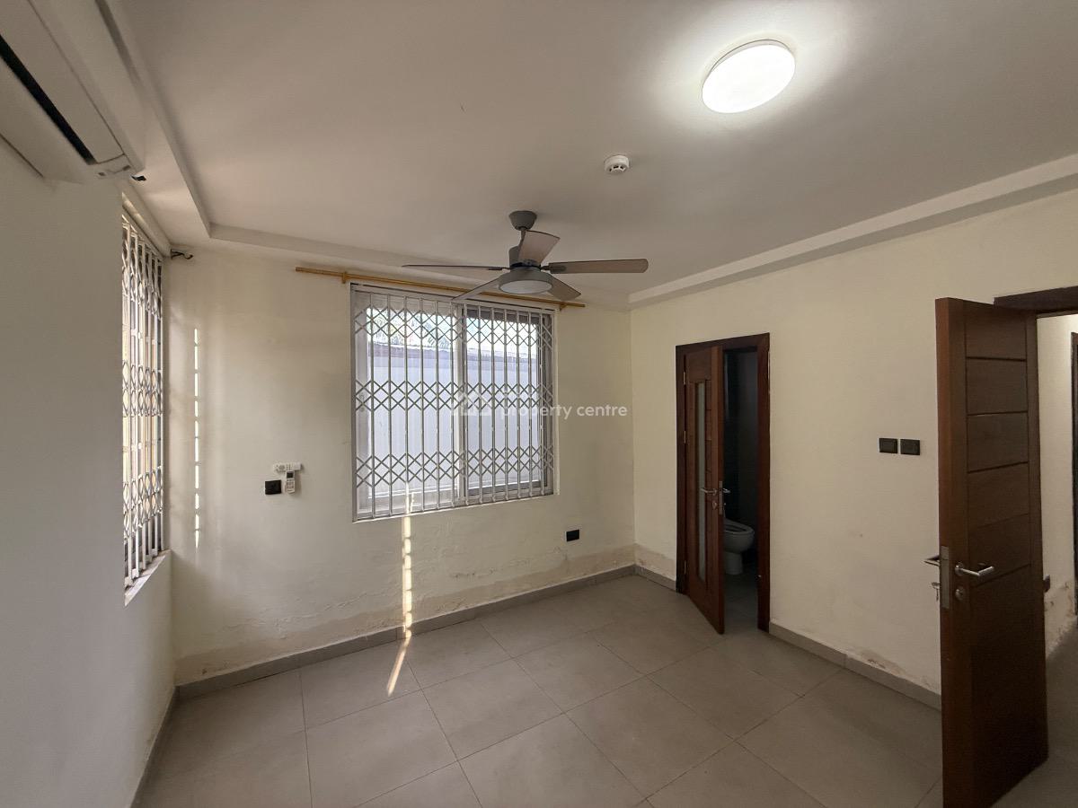 Serviced 2 Bedroom Apartment with Rooftop Terrace, Abelemkpe, Accra, Apartment for Rent