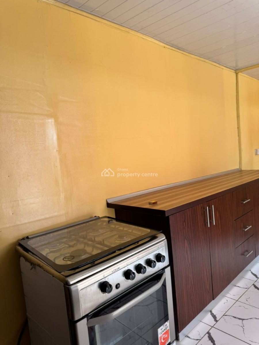 247 Hotel Apartment, Owoo Plastic Street, Arkosse Street, Ga West Municipal, Accra, Single Room Self Contained for Rent