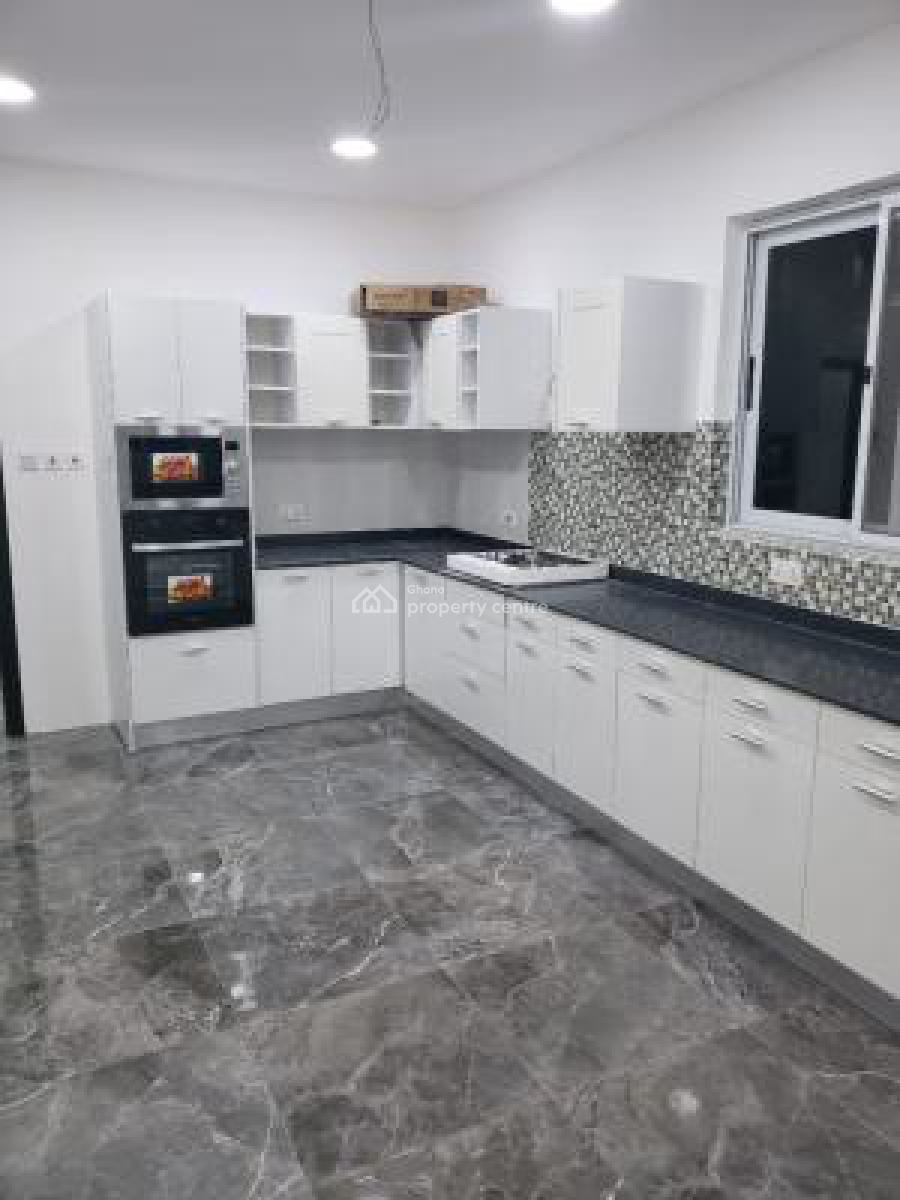 Luxurious 5-bedroom House @ North Labone, North Labone, Accra, Detached Duplex for Rent