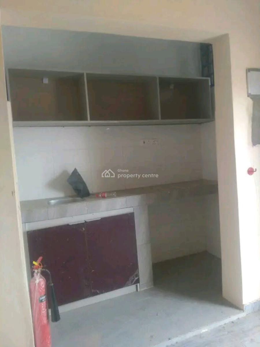 Chamber and Hall @ North Kaneshie, North Kaneshie, Accra, Apartment for Rent