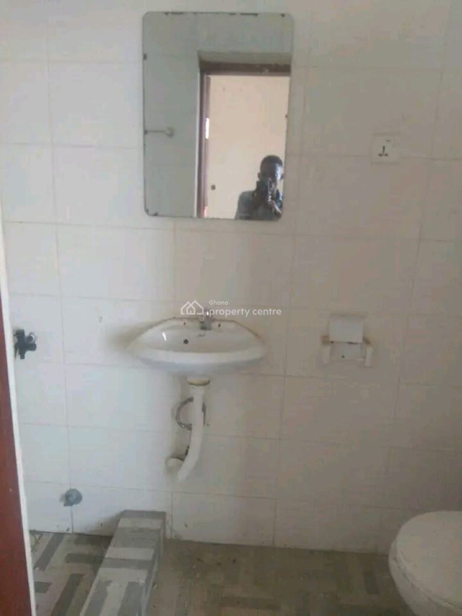 Chamber and Hall @ North Kaneshie, North Kaneshie, Accra, Apartment for Rent