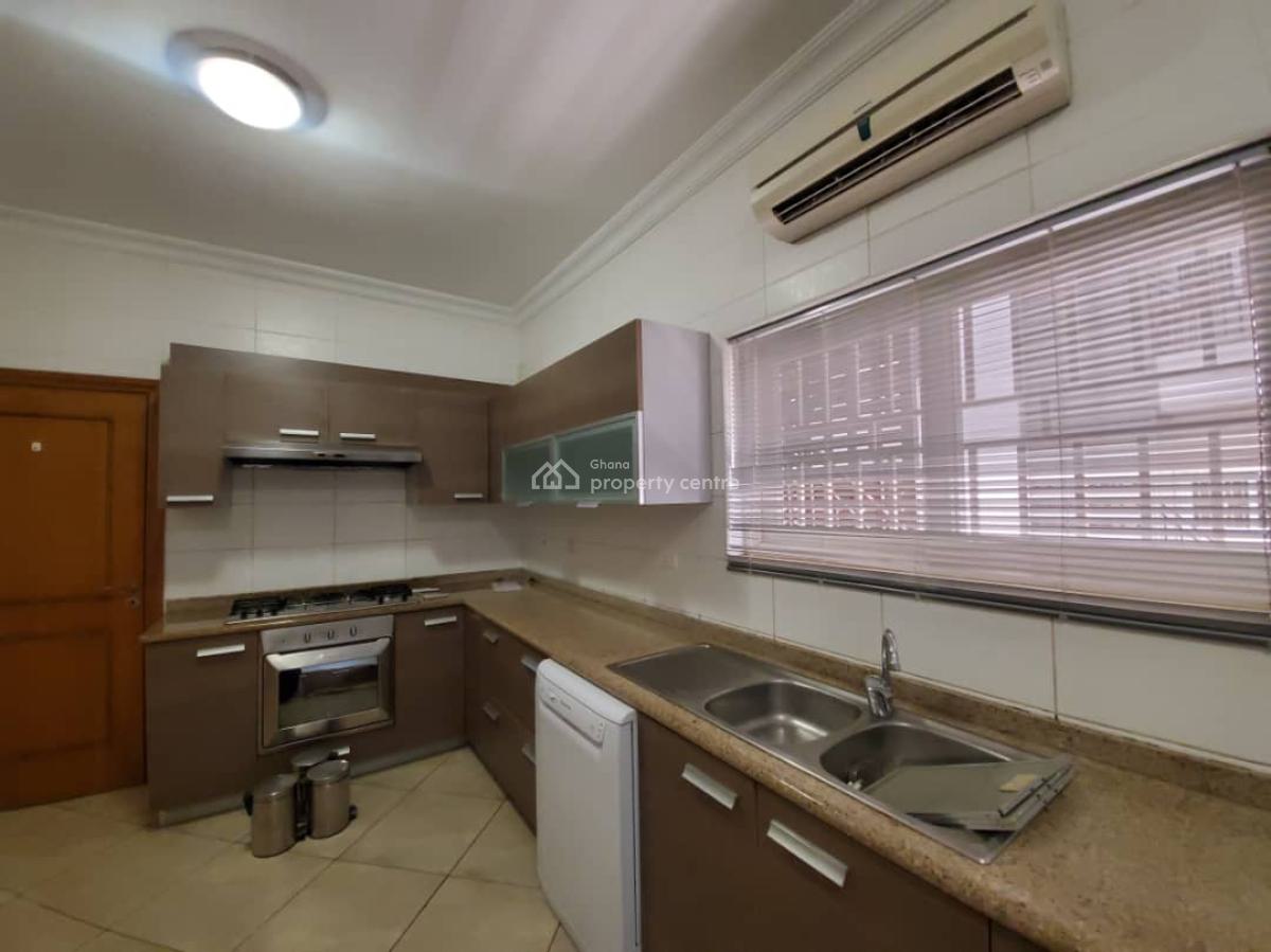 Semi Furnished 3bedroom Apartment @ Airport Residential Area, Airport Residential Area, Accra, Apartment for Rent