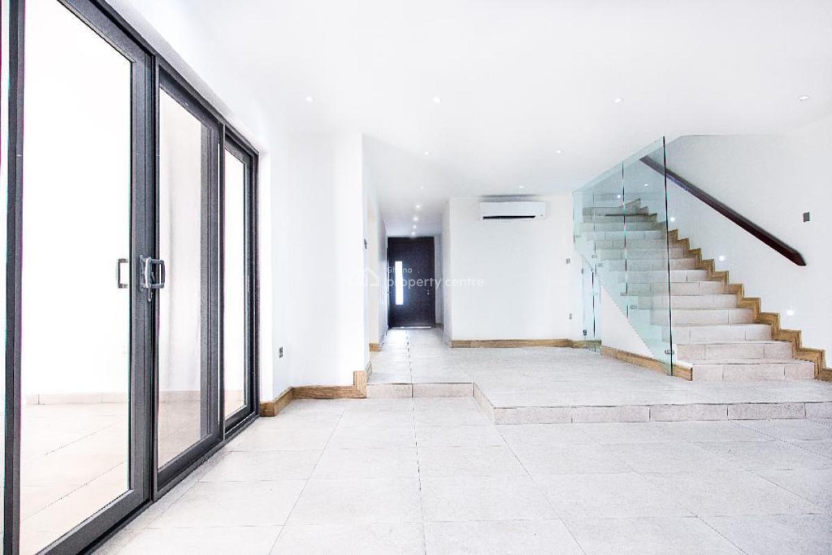 North Ridge 5 Bedrooms Unfurnished House, North Ridge, Accra, House for Rent