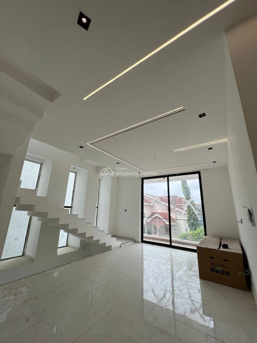 Executive New 4 Bedrooms, Ogbojo, Adenta Municipal, Accra, House for Sale