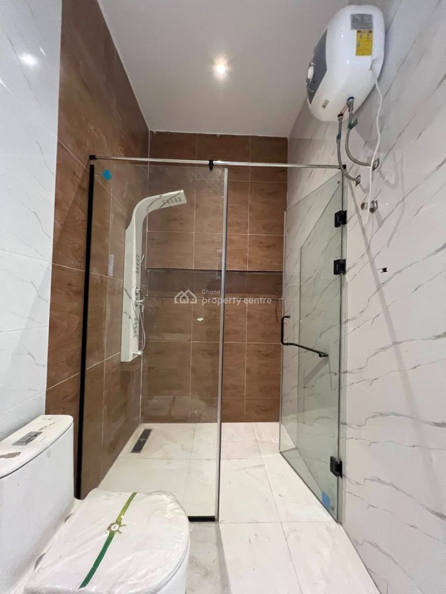 Executive New 4 Bedrooms, Ogbojo, Adenta Municipal, Accra, House for Sale
