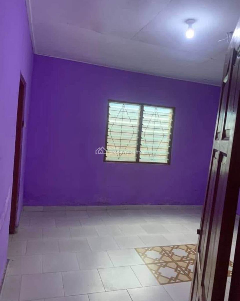 6 Bedrooms and 2 Stores @ Ablekuma Peace Village, Ablekuma Peace Village, Ga South Municipal, Accra, Block of Flats for Sale