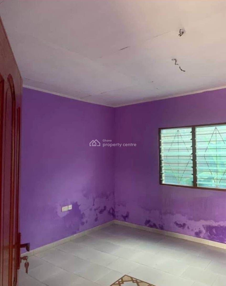 6 Bedrooms and 2 Stores @ Ablekuma Peace Village, Ablekuma Peace Village, Ga South Municipal, Accra, Block of Flats for Sale