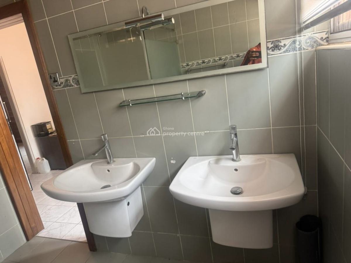 4 Bedrooms at Taifa Junction, Taifa Noway, Ga East Municipal, Accra, Detached Bungalow for Rent