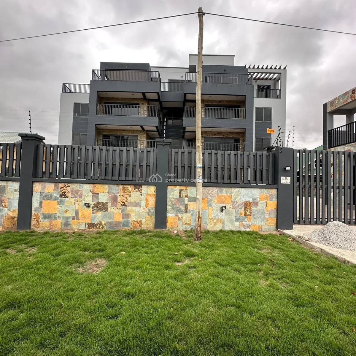 2 Bedrooms, Hfc, Spintex, Accra, Apartment for Rent
