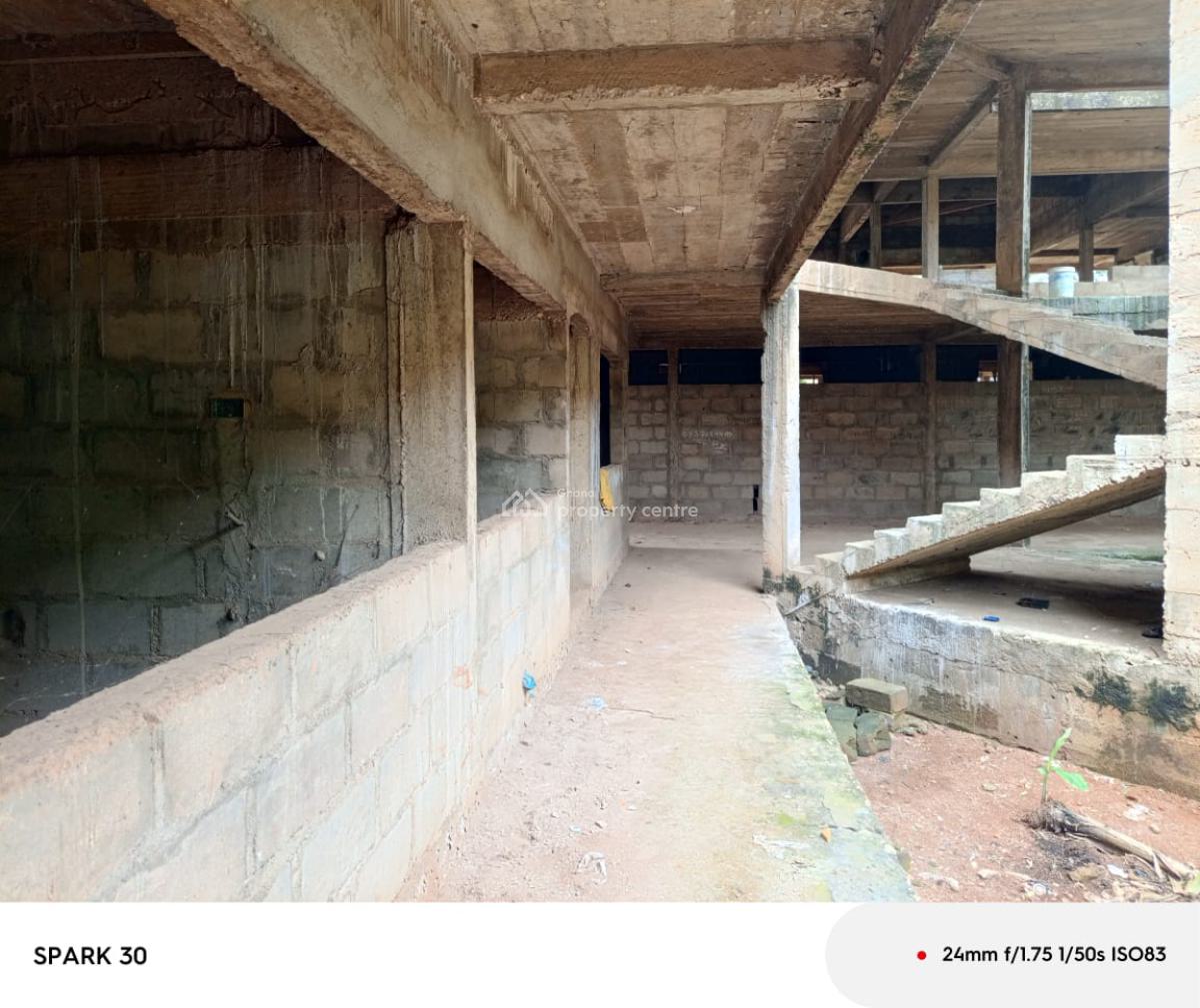 Reduced Commercial Property with 20 Units Apartments + 20 Shops/office, Kingsby Area, Achimota, Accra, Commercial Property for Sale