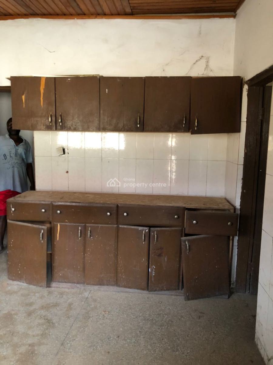 Registered 4 Bedroom House, Abaase Near Cp Main Road, Kasoa, Awutu-senya East, Central Region, House for Sale