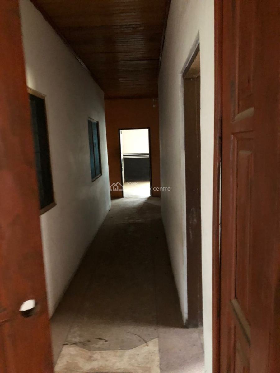 Registered 4 Bedroom House, Abaase Near Cp Main Road, Kasoa, Awutu-senya East, Central Region, House for Sale