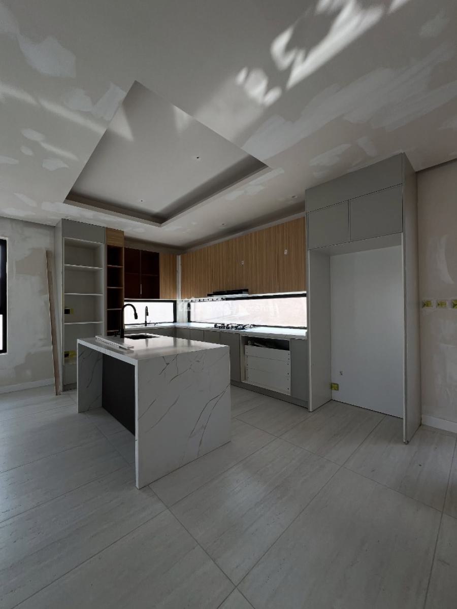 Executive Newly Built All En-suite 3 Bedroom, East Airport, Airport Residential Area, Accra, House for Sale