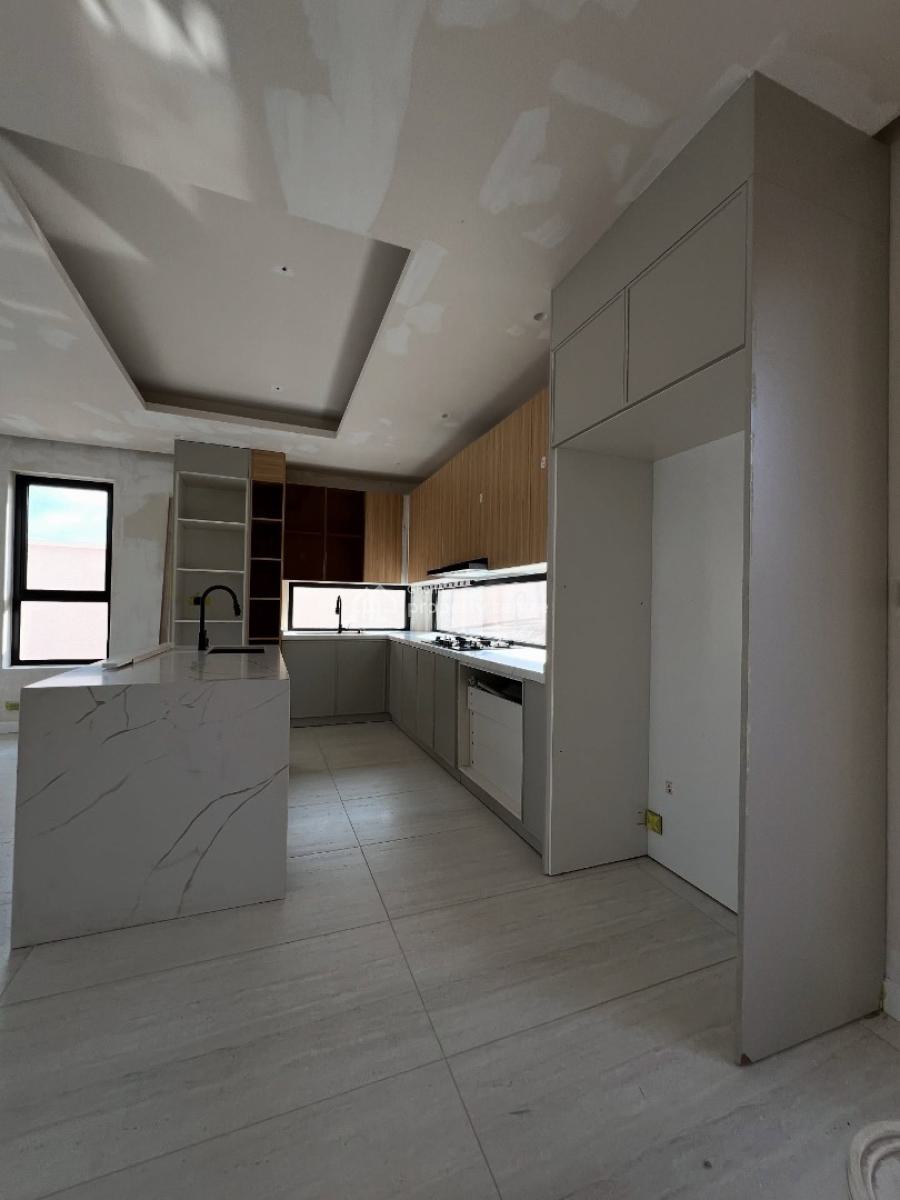 Executive Newly Built All En-suite 3 Bedroom, East Airport, Airport Residential Area, Accra, House for Sale