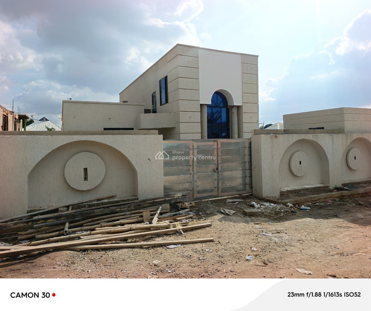 4 Bedrooms, Adesina. on Kenyasi Abrem Road., Kumasi Metropolitan, Ashanti, House for Sale