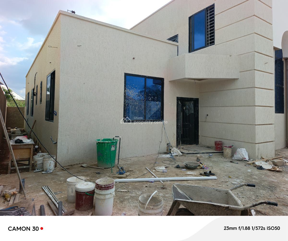 4 Bedrooms, Adesina. on Kenyasi Abrem Road., Kumasi Metropolitan, Ashanti, House for Sale