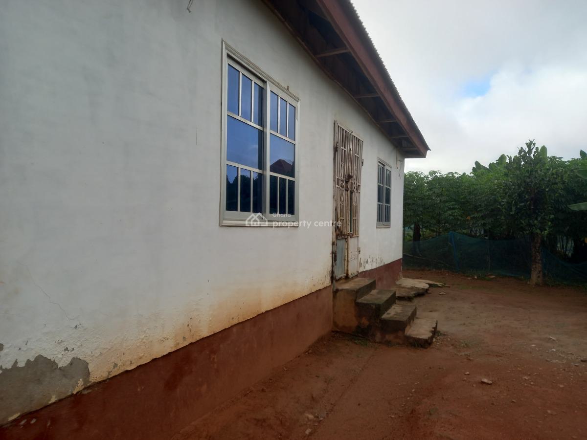 5 Bedrooms, Kodie Apagya, on Kronum Afrancho Offinso Road, Kumasi Metropolitan, Ashanti, House for Sale
