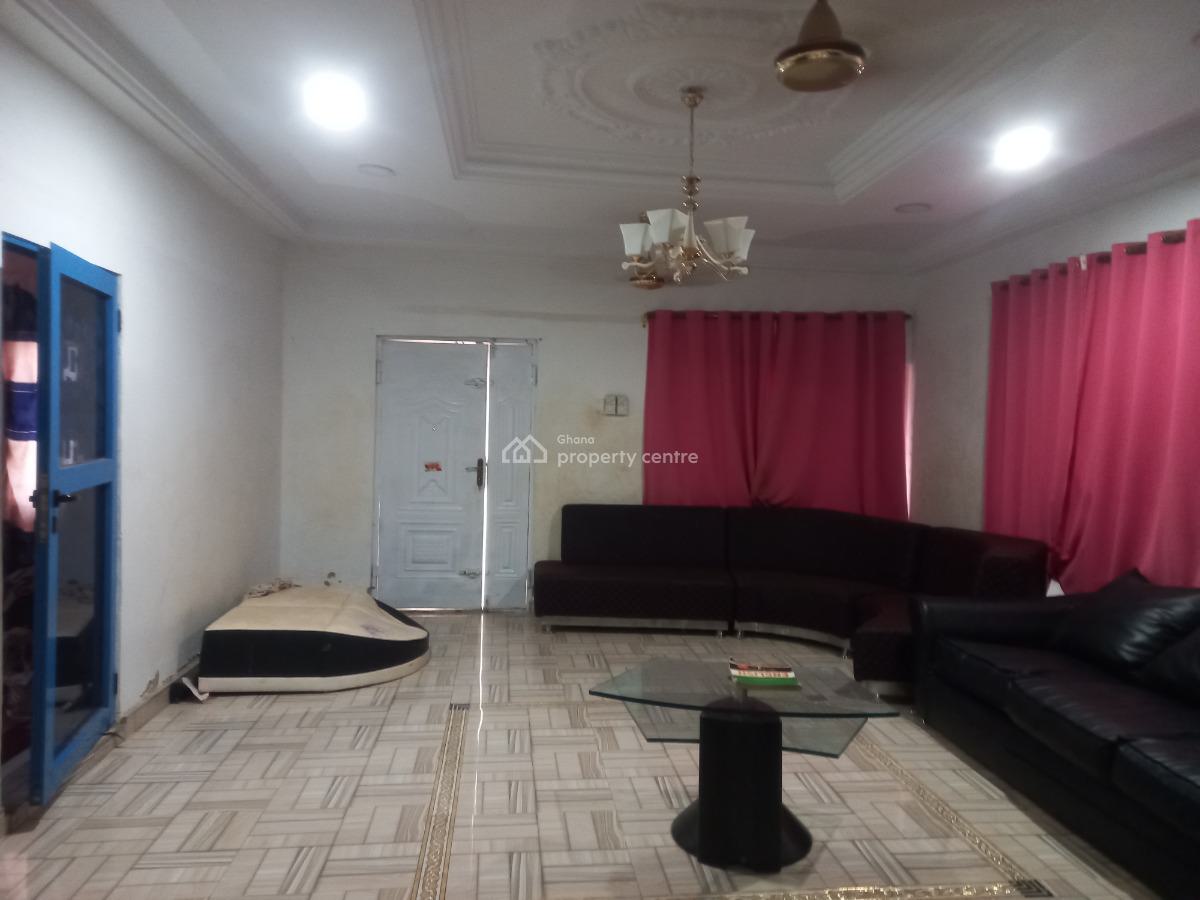 5 Bedrooms, Kodie Apagya, on Kronum Afrancho Offinso Road, Kumasi Metropolitan, Ashanti, House for Sale