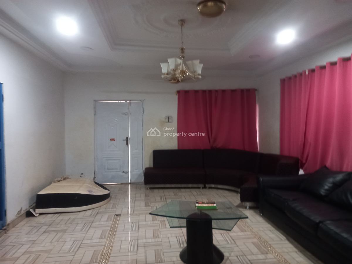 5 Bedrooms, Kodie Apagya, on Kronum Afrancho Offinso Road, Kumasi Metropolitan, Ashanti, House for Sale