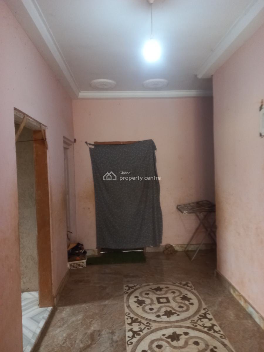 5 Bedrooms, Kodie Apagya, on Kronum Afrancho Offinso Road, Kumasi Metropolitan, Ashanti, House for Sale