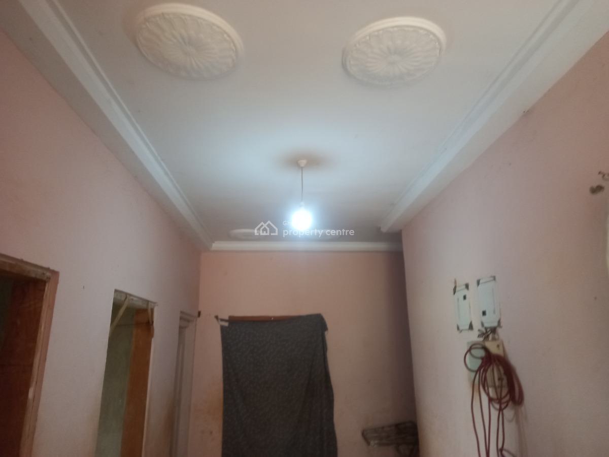 5 Bedrooms, Kodie Apagya, on Kronum Afrancho Offinso Road, Kumasi Metropolitan, Ashanti, House for Sale