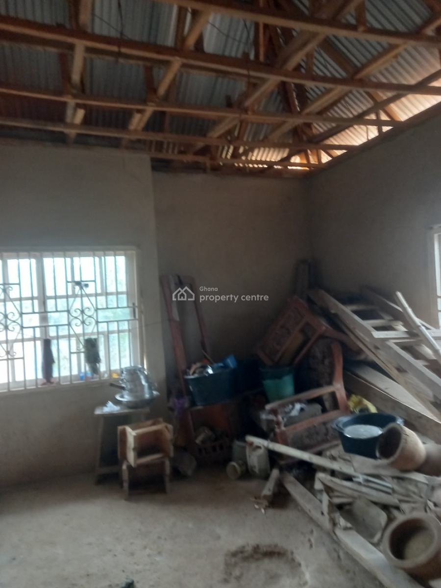 5 Bedrooms, Kodie Apagya, on Kronum Afrancho Offinso Road, Kumasi Metropolitan, Ashanti, House for Sale
