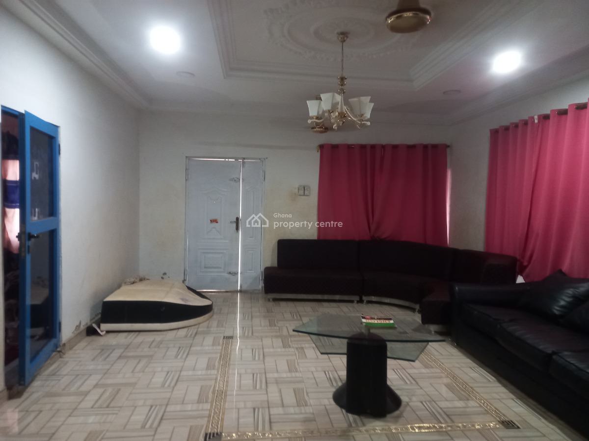 5 Bedrooms, Kodie Apagya, on Kronum Afrancho Offinso Road, Kumasi Metropolitan, Ashanti, House for Sale