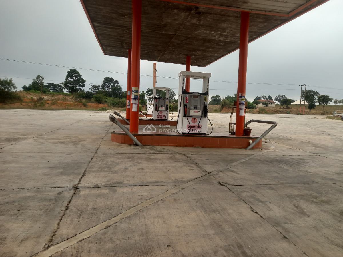 Filling Station, on Offinso, Abofuo/ Techiman Road., Offinso North, Ashanti, Filling Station for Sale