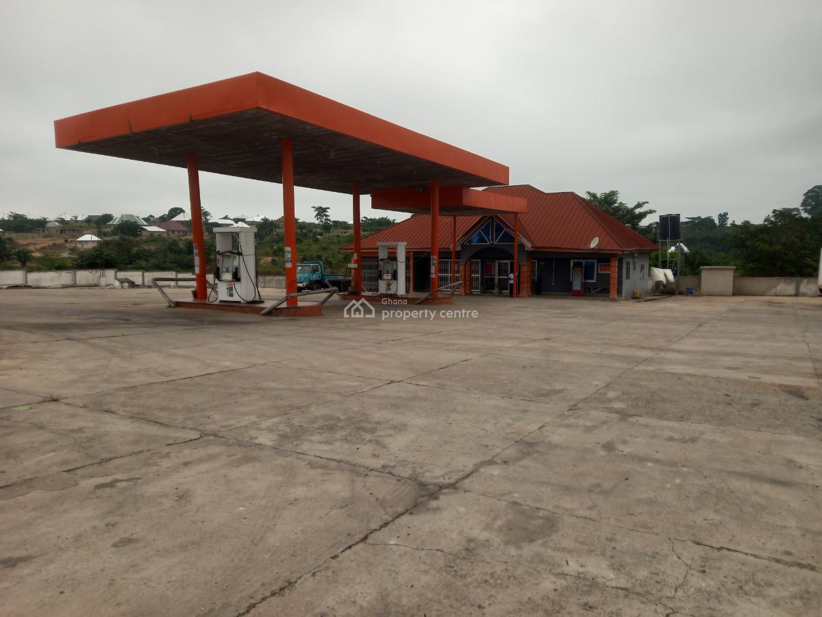 Filling Station, on Offinso, Abofuo/ Techiman Road., Offinso North, Ashanti, Filling Station for Sale